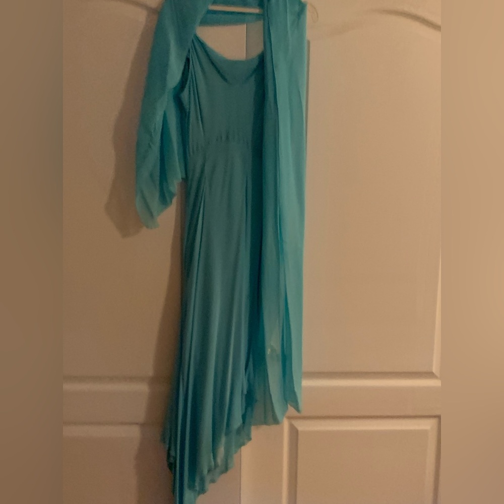 Designer flowy dress - Picture 3 of 4